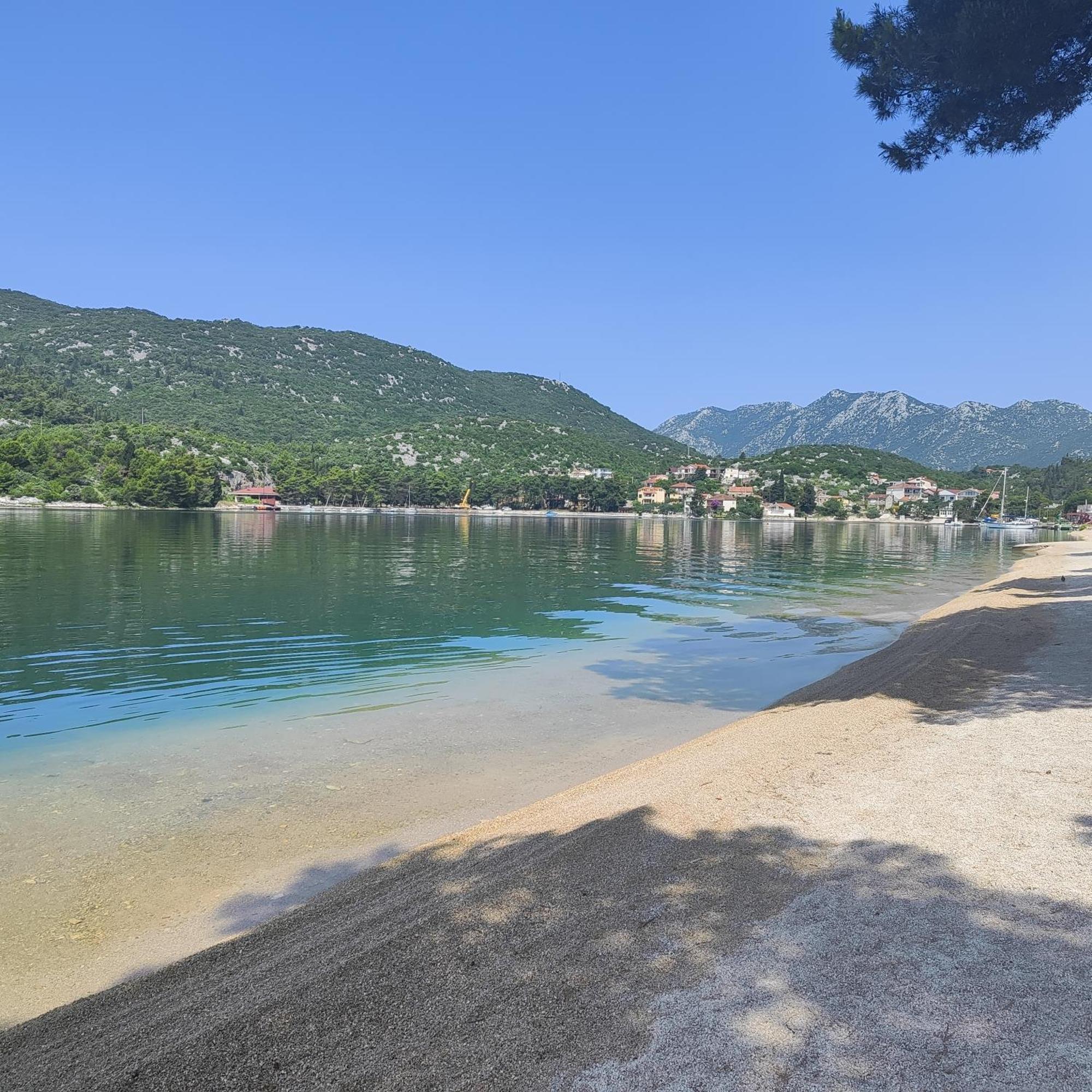 Villa Lucija *