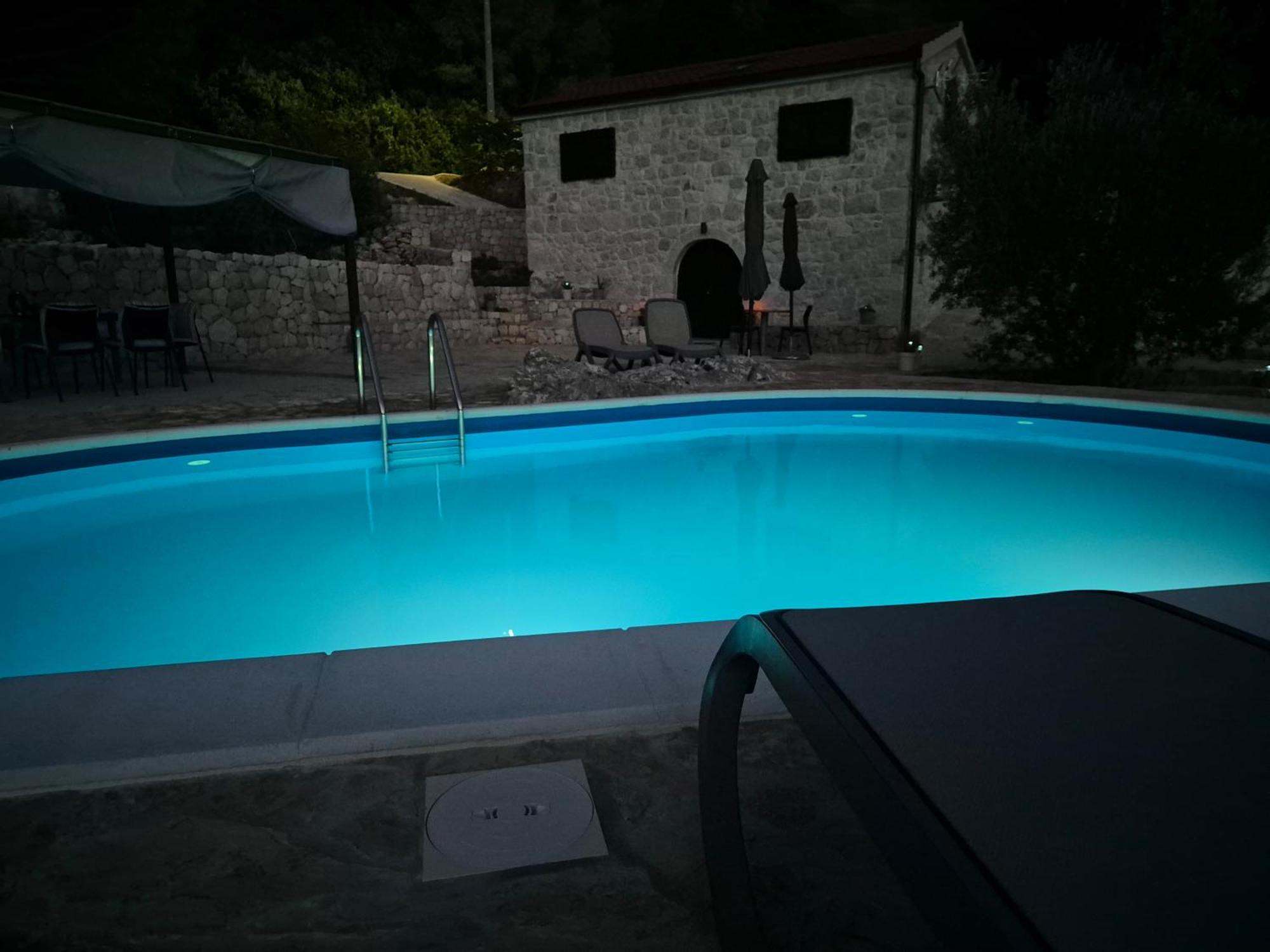 Villa Lucija *